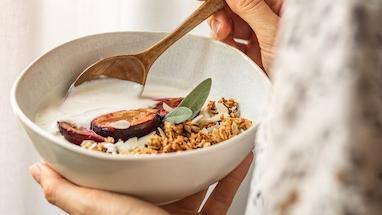 چه خوراکی‌هایی در دوران بارداری بخوریم؟